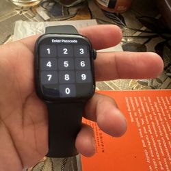 Apple Watch Series 8