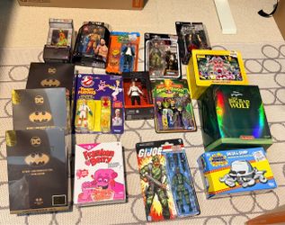Lot of toys (action figures)