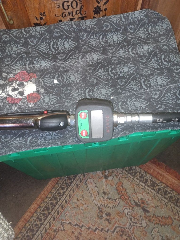 RAASM OIL FLOW METER DELIVERy  GUN POWER SUPPLY FOR SALE.