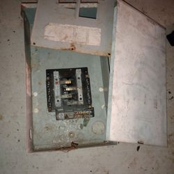 100 Amp Breaker Box 