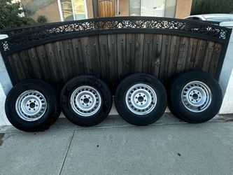 245/75/16 LT TIRES WITH WHEELS