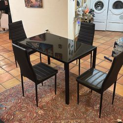 Dining Room Table 