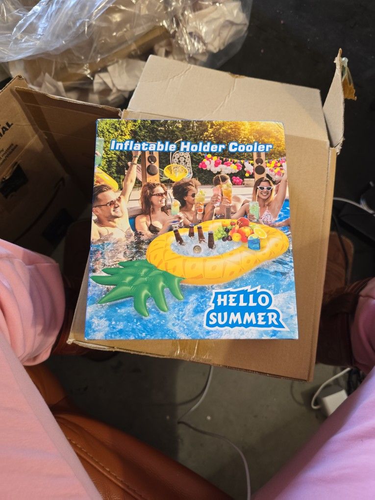Inflatable Holder Cooler