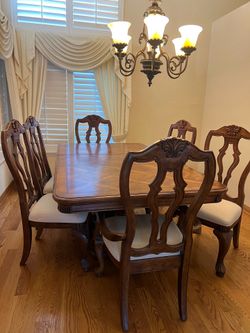 Dinning table