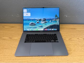 Macbook Pro -16 inches- MacOS Tahoe