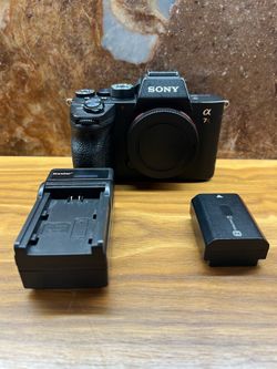 Sony Alpha a7R IV 4K 61MP Full Frame Mirrorless Camera - Black ILCE7RM4/B,sony,sony a7r,Sony camera,Sony ilce-7rm4,Sony a7R IV,full frame mirrorless c