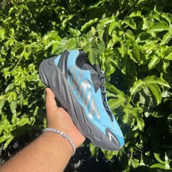 Yeezy 700 Mvns 