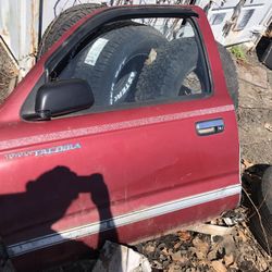 Toyota 1996 Tacoma Doors Fender And Hood No Rust 