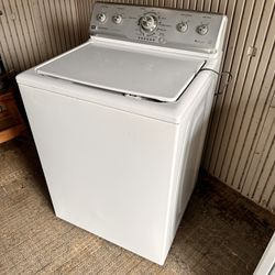 May Tag Washer And Dryer For Sale 