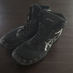 ASICS wrestling shoes
