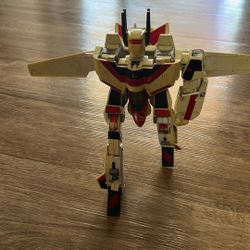 Vintage 1985 TRANSFORMERS G1 JETFIRE JET  Figure -  Color Is faded  Nice Shape 