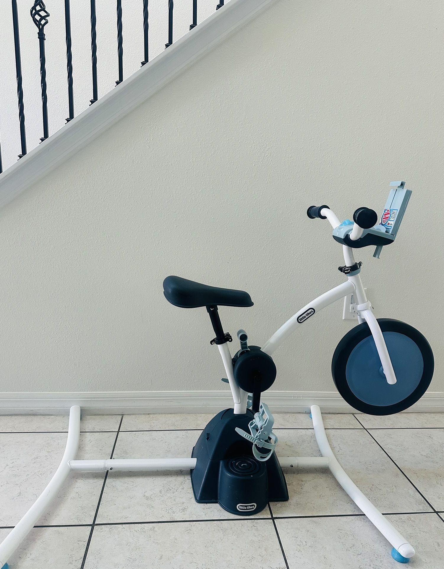 Little Tikes Pelican Fitness Bike