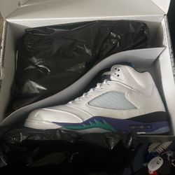grape 5s size 12