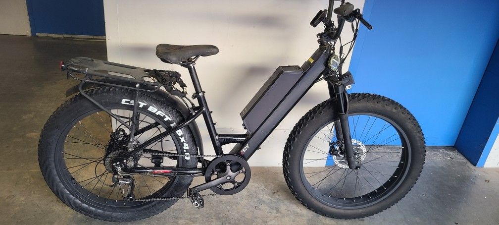 Juiced Bike Electric Bike RipCurrent S Step-Through
