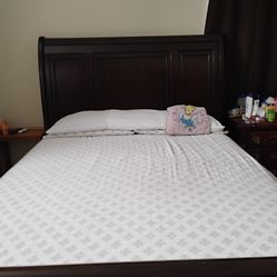 Queen Bedroom set