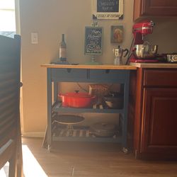 Farmhouse-style Butcher’s Block