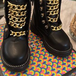 Boots Kurt Geiger 