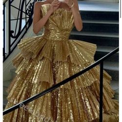 Gold Strapless Ruffle Sleeveless Prom Dress