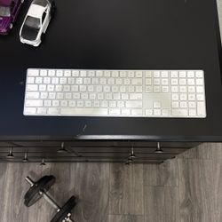 Apple Magic Keyboard 