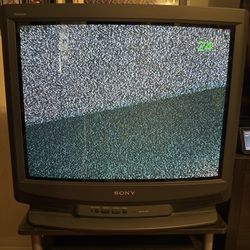 Sony Trinitron 27”
