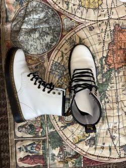 Women’s Dr Marten Boots