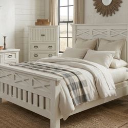Las Cruces Solid Wood Rustic Queen Bedroom Set