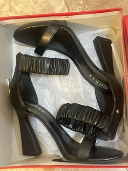 Guess Heels 8.5