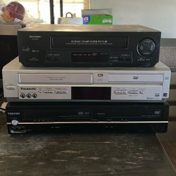 DVD And VHS PLAYER 
