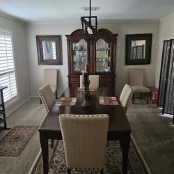 ✨ Wooden Dining Table with Matching China Cabinet Hutch & 6 Brand New Chairs✨