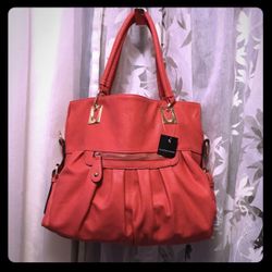 NWT Wilson Leather Shoulder Bag | Purse