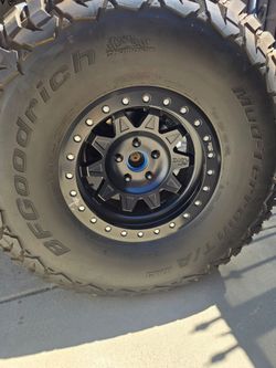 Dirty Life 17x9 Beadlocks