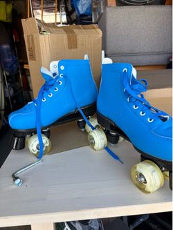Roller skates size 9M/10W