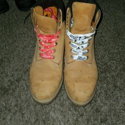 Size 9.5 Timberland Boots