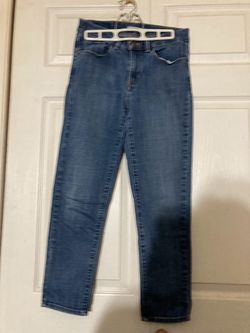 Levis Blue Medium Wash Classic Crop  Jean 4