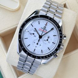 Omega Speedmaster w/ white gloss lacquer dial