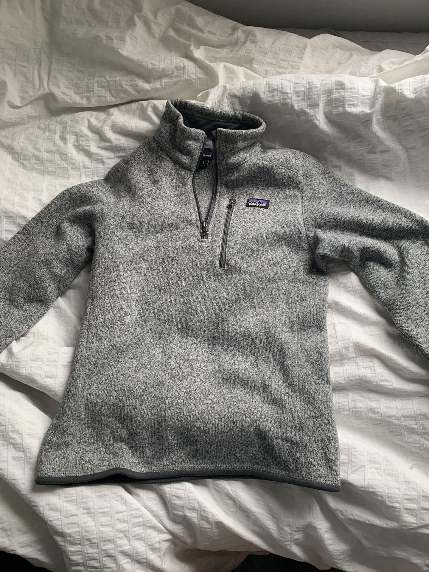 Youth L Patagonia sweater
