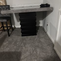 Pub Table And 2 Chairs 