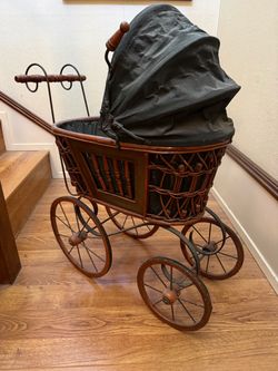 Antique style doll buggy