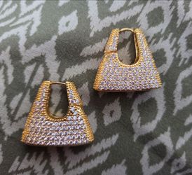 Aretes en forma de bolsa 👜/ earrings