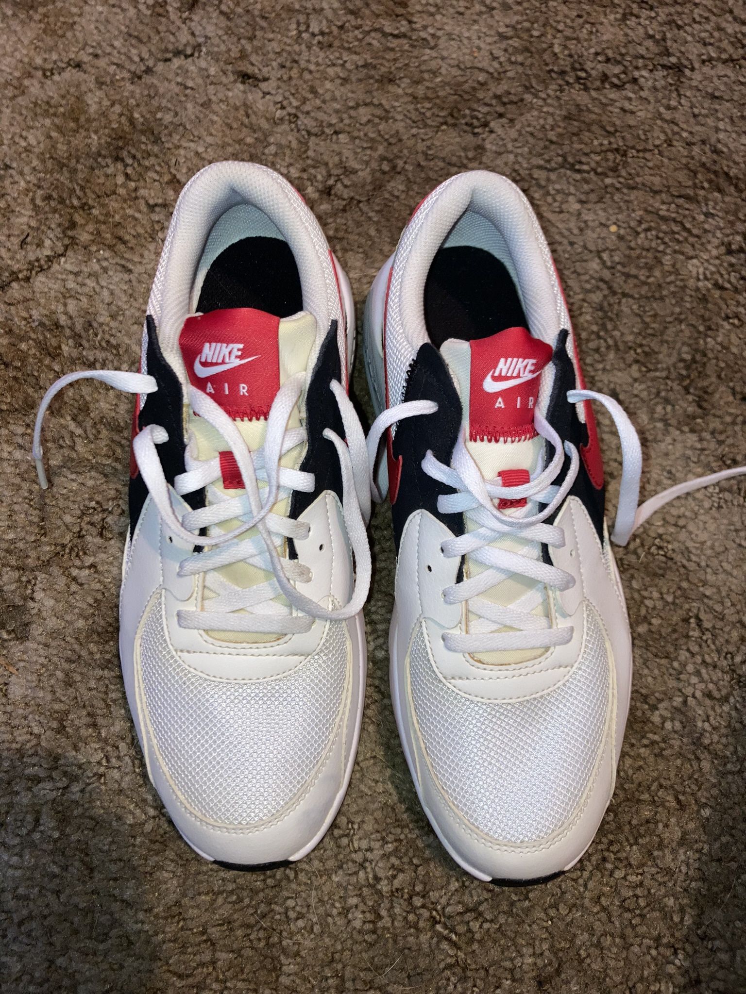 Nike Air Max Excee Size 7