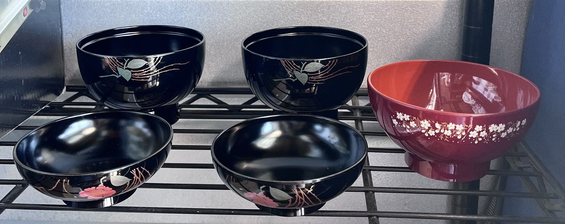 Japanese Lacquer-Style Bowl Set – 5 Pc Black & Red Floral | Miso/Rice Bowls, New