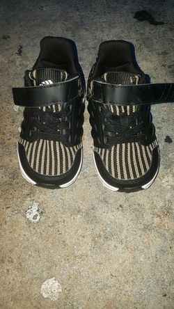 Adidas RapidaRun Black and brown shoe. size 4k