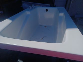 Bath Tub 