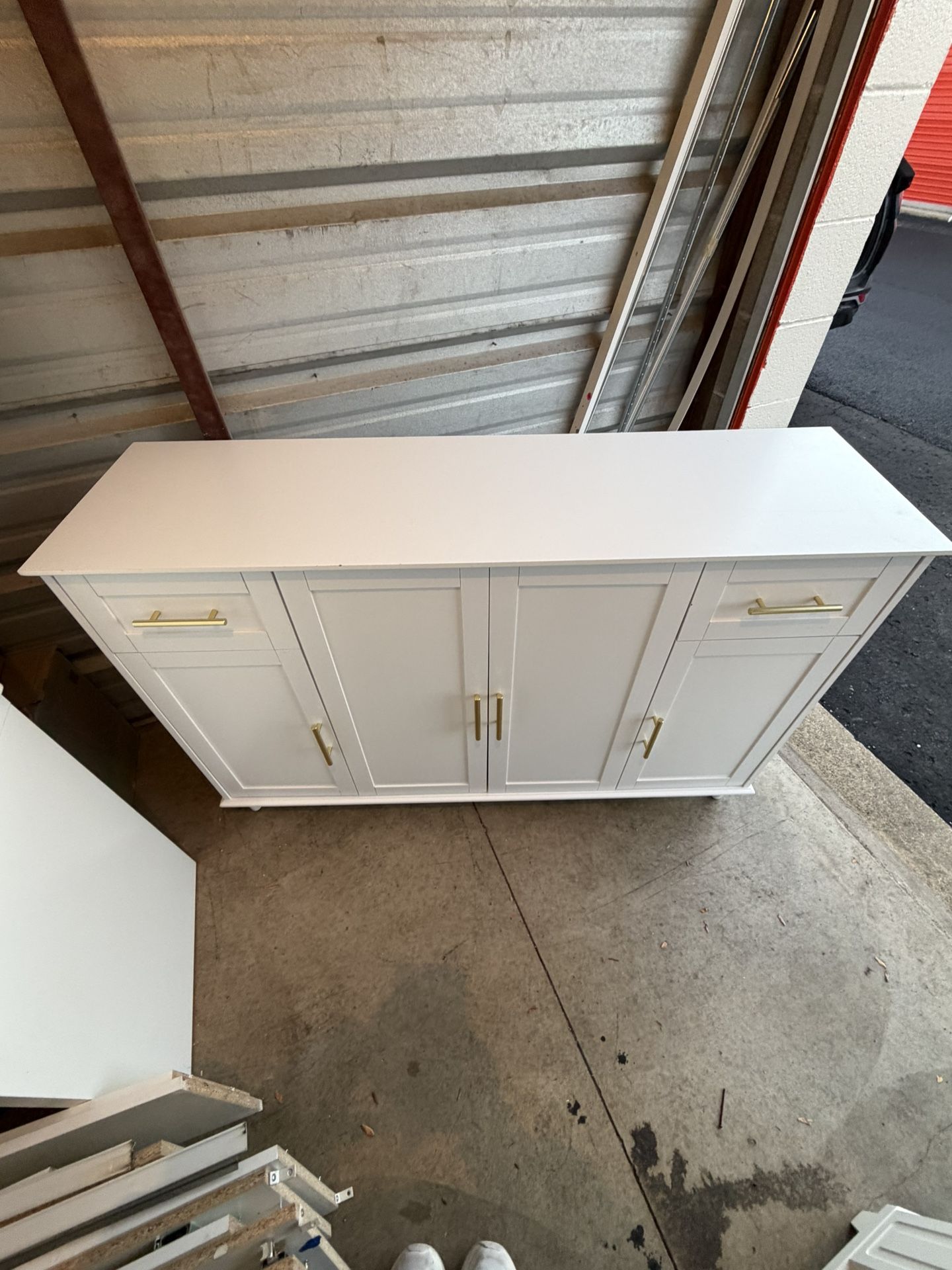Dresssr, chest with drawers 
