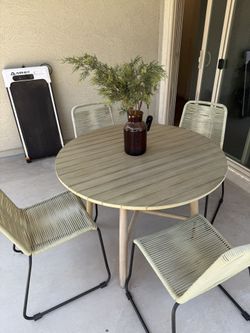 Outdoor table