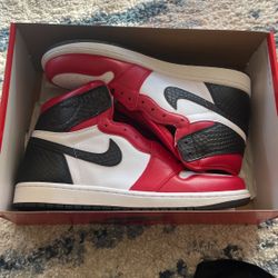 Jordan 1 Wmns Snakeskin  Size 12 Ds
