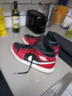 Air Jordans for 10 bucks (Size 12) hightops