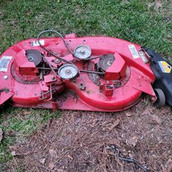 Troy-Bilt Super Bronco Riding Mower 42"Deck 