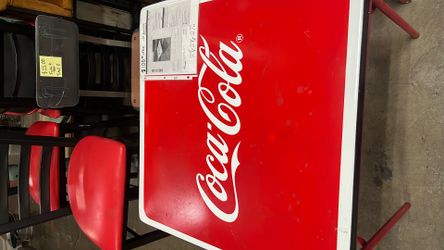 Coca Cola Table