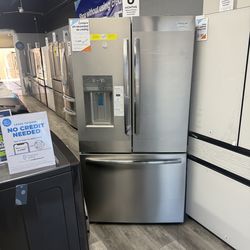 Frigidaire  Gallery - 3-Door French door refrigerator with dual icemaker in Stainless Steel 😻